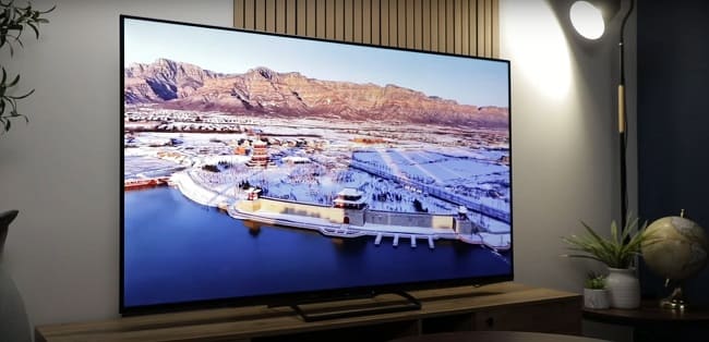 با این تلویزیون Mini LED دیگر به OLED فکر نخواهید کرد