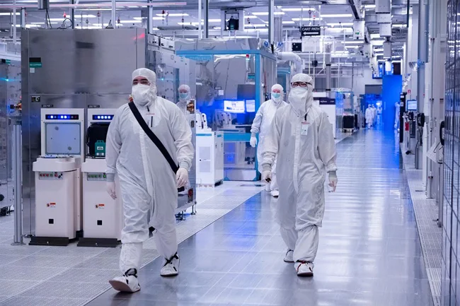 Intel-Fab-Oregon.webp