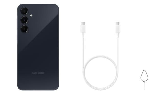 در بسته‌بندی Galaxy A55 فقط گوشی، کابل شارژ و سوزن تعویض سیم‌کارت قرار دارد