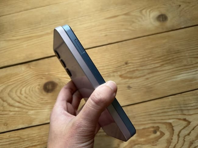 گلکسی A35 و A25 از بغل