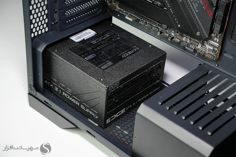 Green-Sriker-Case-x900-30.webp