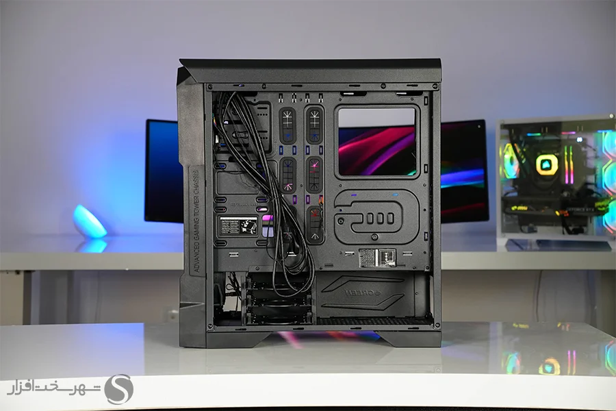 Green-Sriker-Case-x900-47.webp