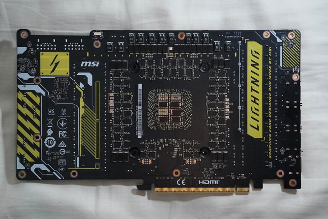 MSI-RTX-5090-Lightning-PCB-_2.jpg