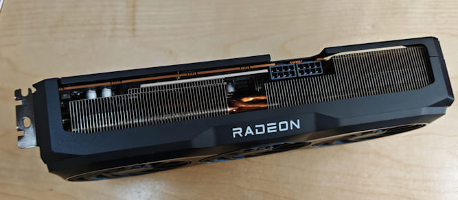 مرجع  Radeon RX 9070 XT