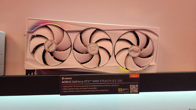  AORUS GeForce RTX 5090 Stealth ICE