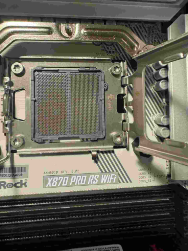 خرابی پردازنده Ryzen 9 9950X3D