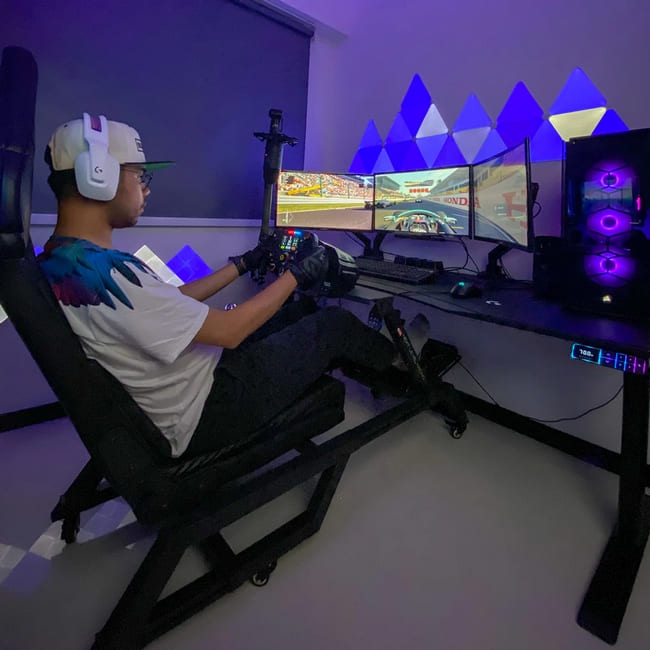 Gaming-Desk-Guide-02.jpg