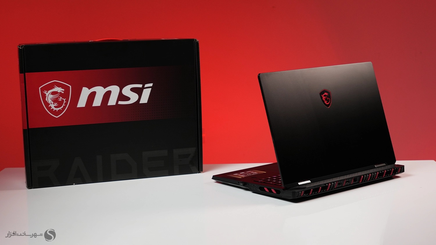 بررسی لپ تاپ MSI Raider 18 HX AI