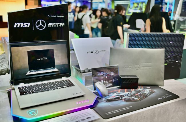 لپ‌تاپ MSI Stealth A16 AI+ Mercedes-AMG Motorsport Edition