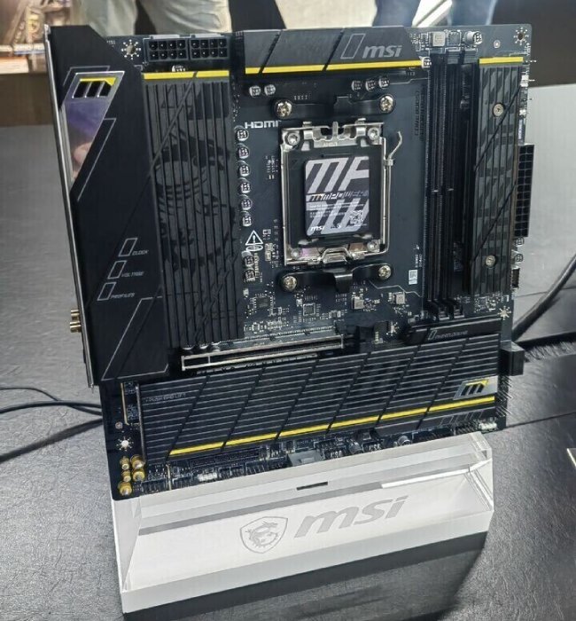 تصویر مادربرد MSI B850 MPOWER