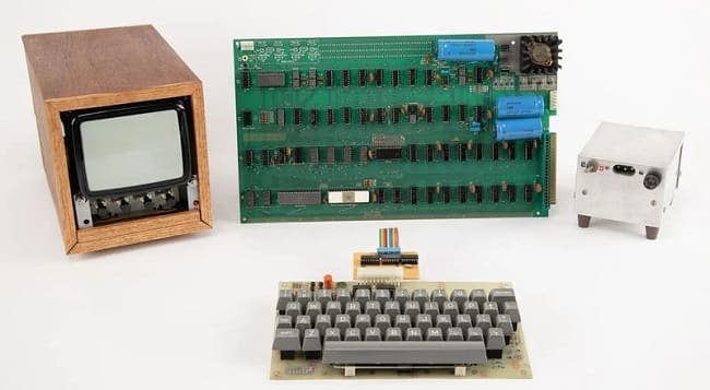 یک کامپیوتر کمیاب Apple-1