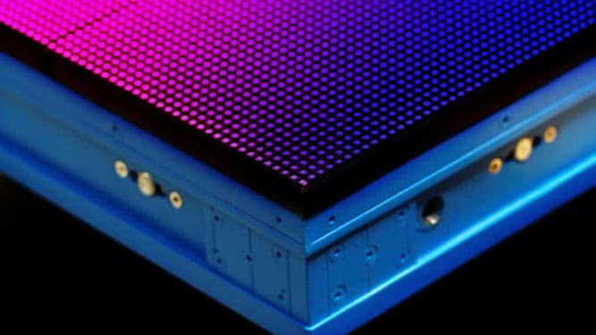 کوچک‌ترین نمایشگر LED جهان 
