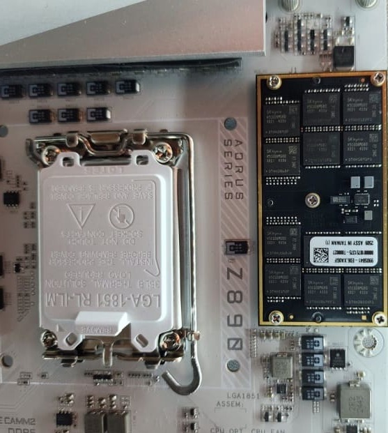 نسخه جدید مادربرد Z890 AORUS Tachyon ICE از گیگابایت