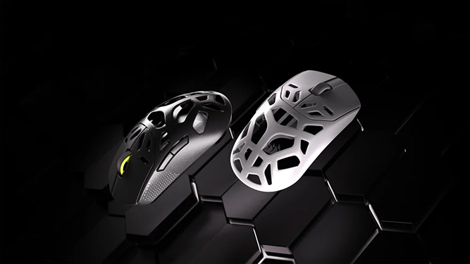 نسخه‌های لوکس موس محبوب Corsair Sabre V2 Pro معرفی شدند؛ ساخته شده با فیبرکربن و منیزیم