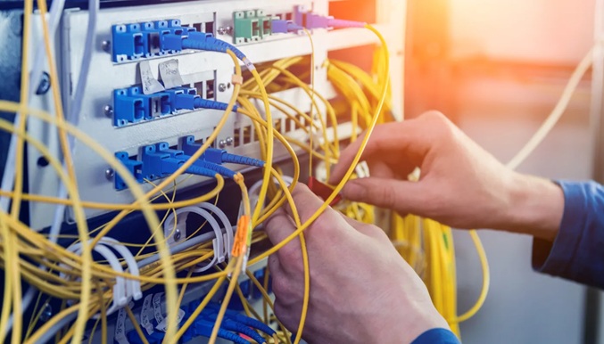 مشکلات فنی، عامل تأخیر در اتصال اینترنت بین‌الملل