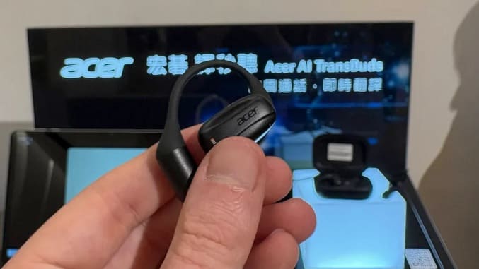 ایربادهای Acer AI TransBuds با قابلیت ترجمه همزمان ۱۵ بان