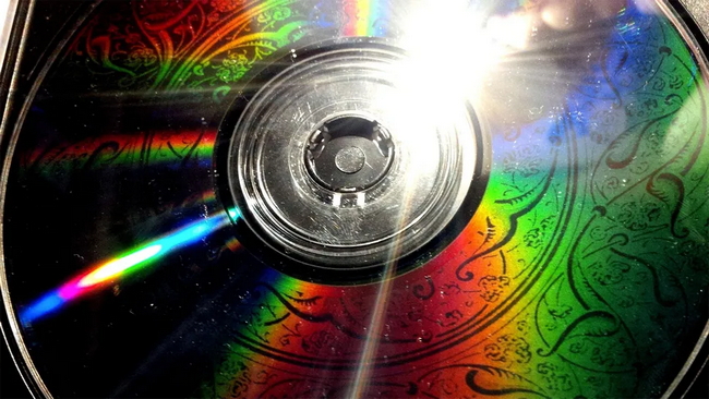 حکاکی تصویر روی CD