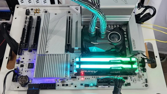 مشکل اپدیت rgb گیگابایت