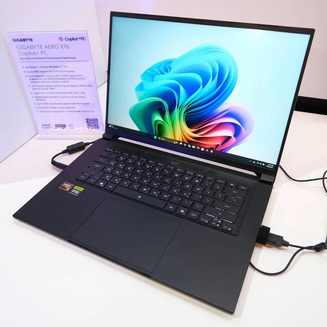 لپ تاپ گیگابایت x16