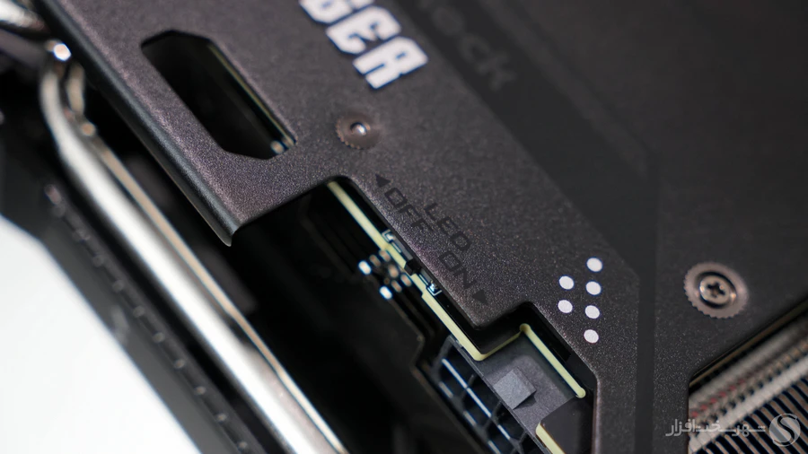 Asrock-RX-9060-XT-CHALLENGER-OC-LED-SWITCH