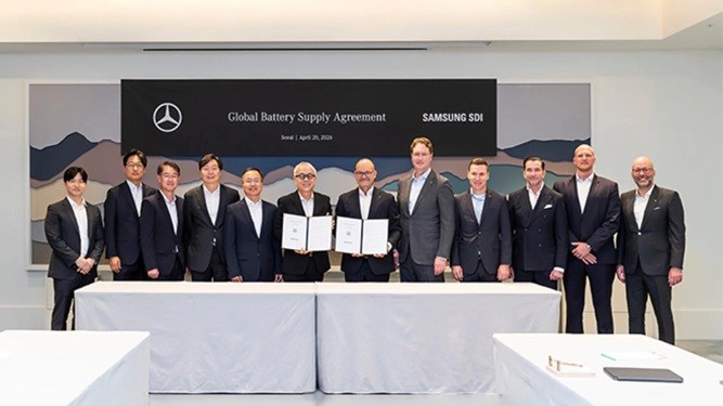 samsung-benz-02.jpg