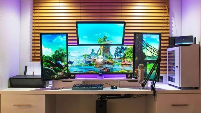 monitor-work.jpg