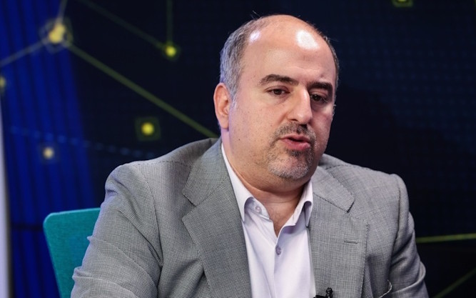  وحید یزدانیان