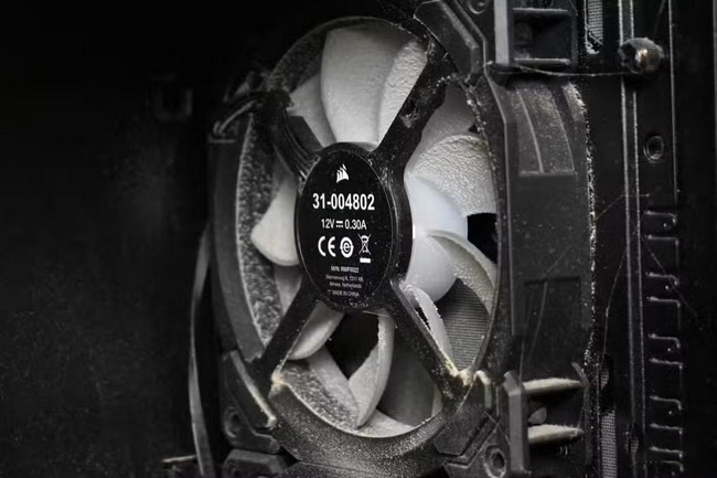 case-side-panel-3-2.jpg