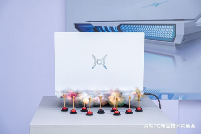 لپتاپ Honor WIN