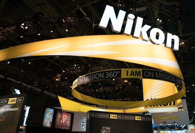 nikon-duv-2.jpg