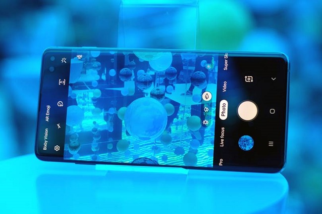 s10-plus-cam.jpg