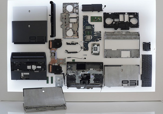 Alienware Area 51m-3.jpg