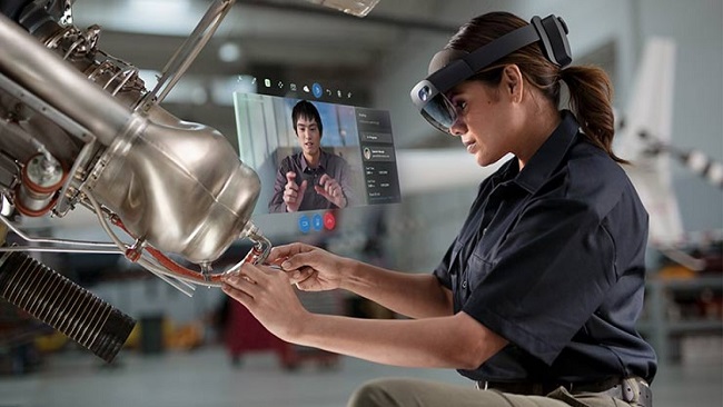 HoloLens-3.jpg