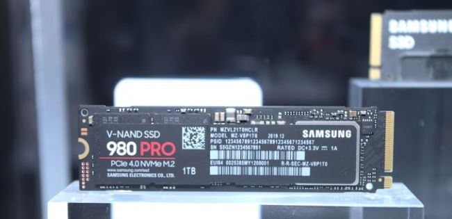 SSD-ADATA-SAM-03.jpg