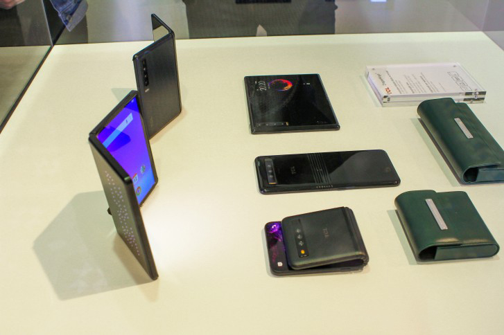 tcl-flexibale.jpg
