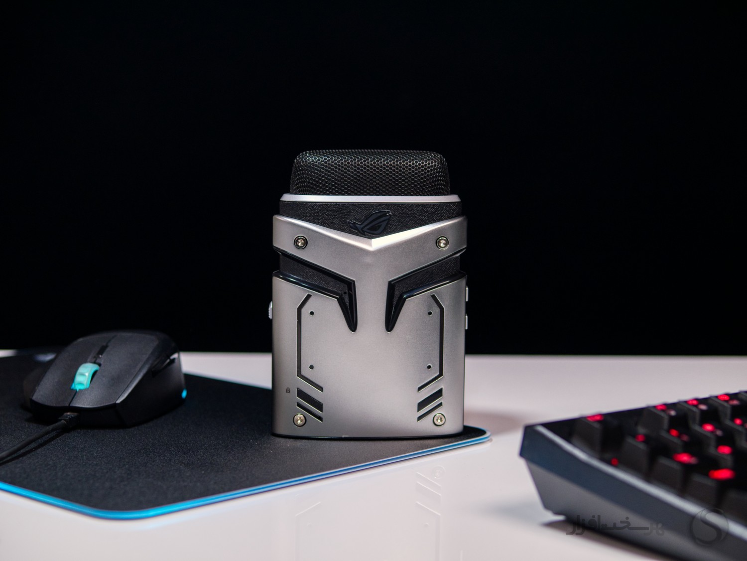 ROG-Strix-Magnus-04.jpg