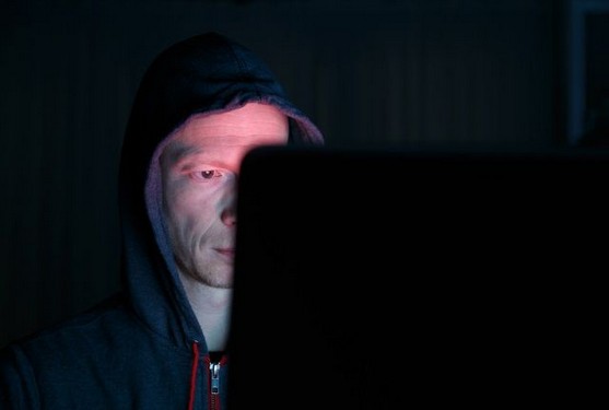 نرم افزار هک وب کم