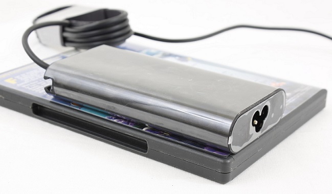 LAPTOP-AC-3.jpg