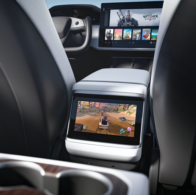 tesla-02.jpg