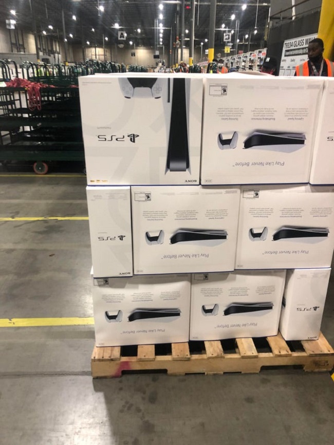 ps5_boxes_4.jpg