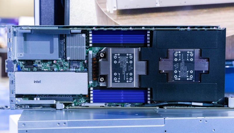 Intel-Arctic-Sound-Low-Profile-in-Supermicro-BigTwin-Node