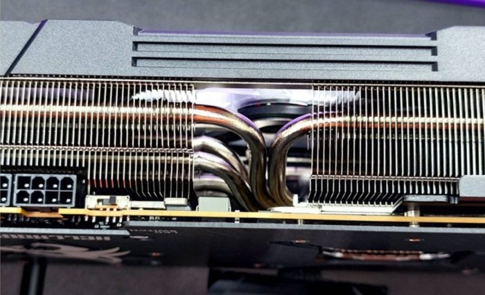 7900-HELL-01-700x426