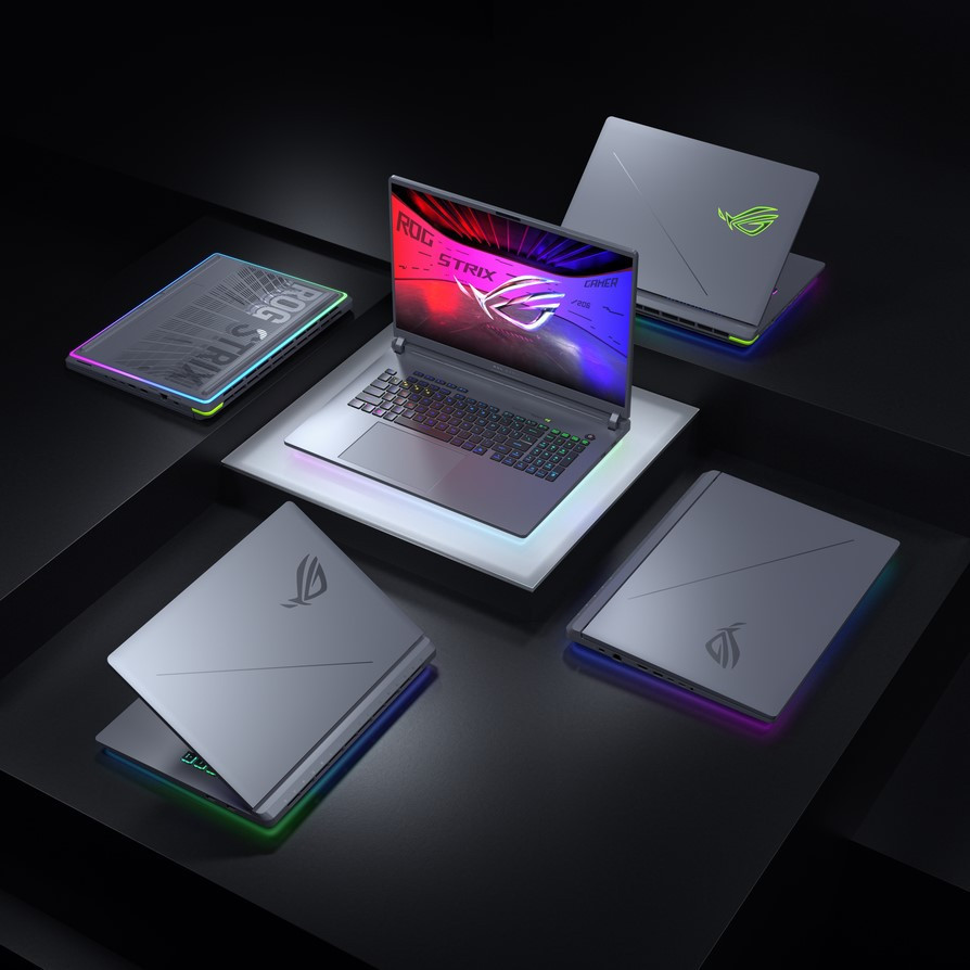 multiple-Strix-G-laptops-sitting-on-a-table
