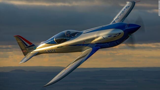RRELECPLANE2.jpg