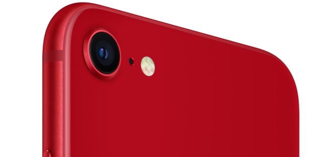 iPhone SE 2022 در مقابل موتورولا Edge 20